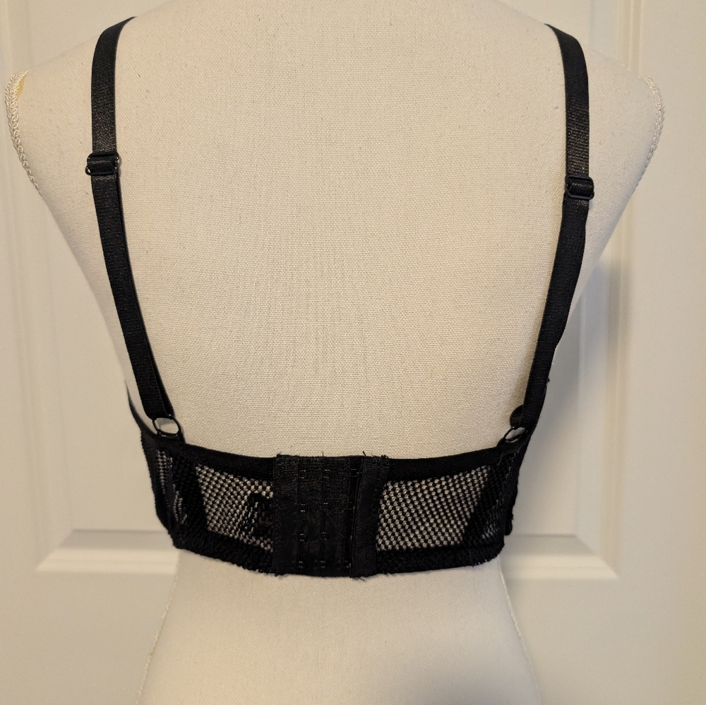 Christian Siriano Lace Bra With Underwire - Picture 2 of 6